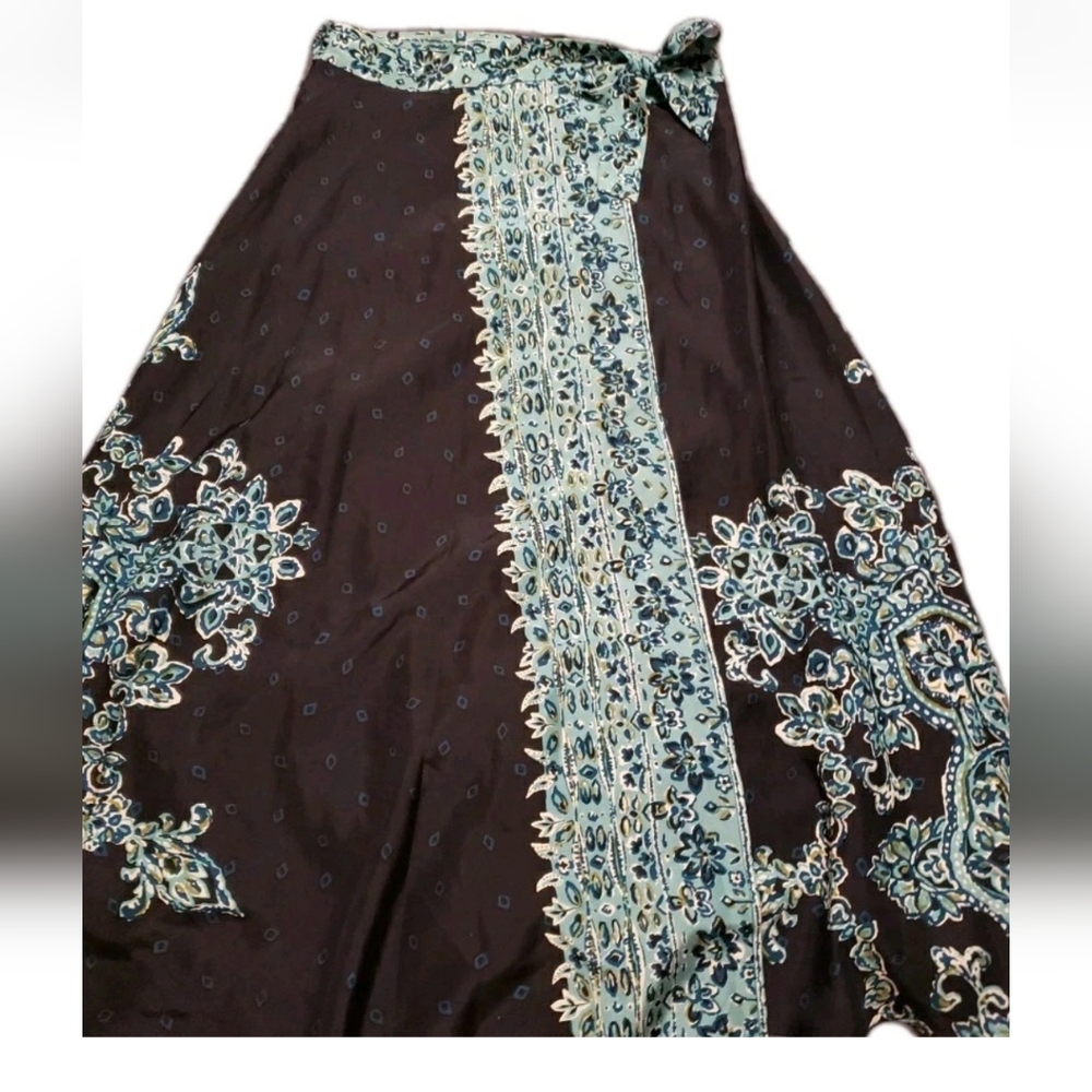 Talbots Pure Silk Wrap Skirt Size 6 Blue Floral Button Hole Pull Through Tie